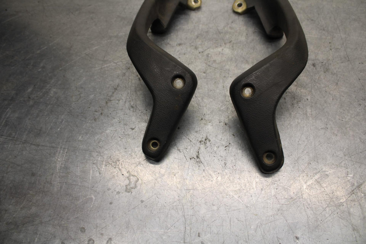 2001 Honda ST1100 PASSENGER REAR SEAT GRAB BAR HANDLE SET BB77