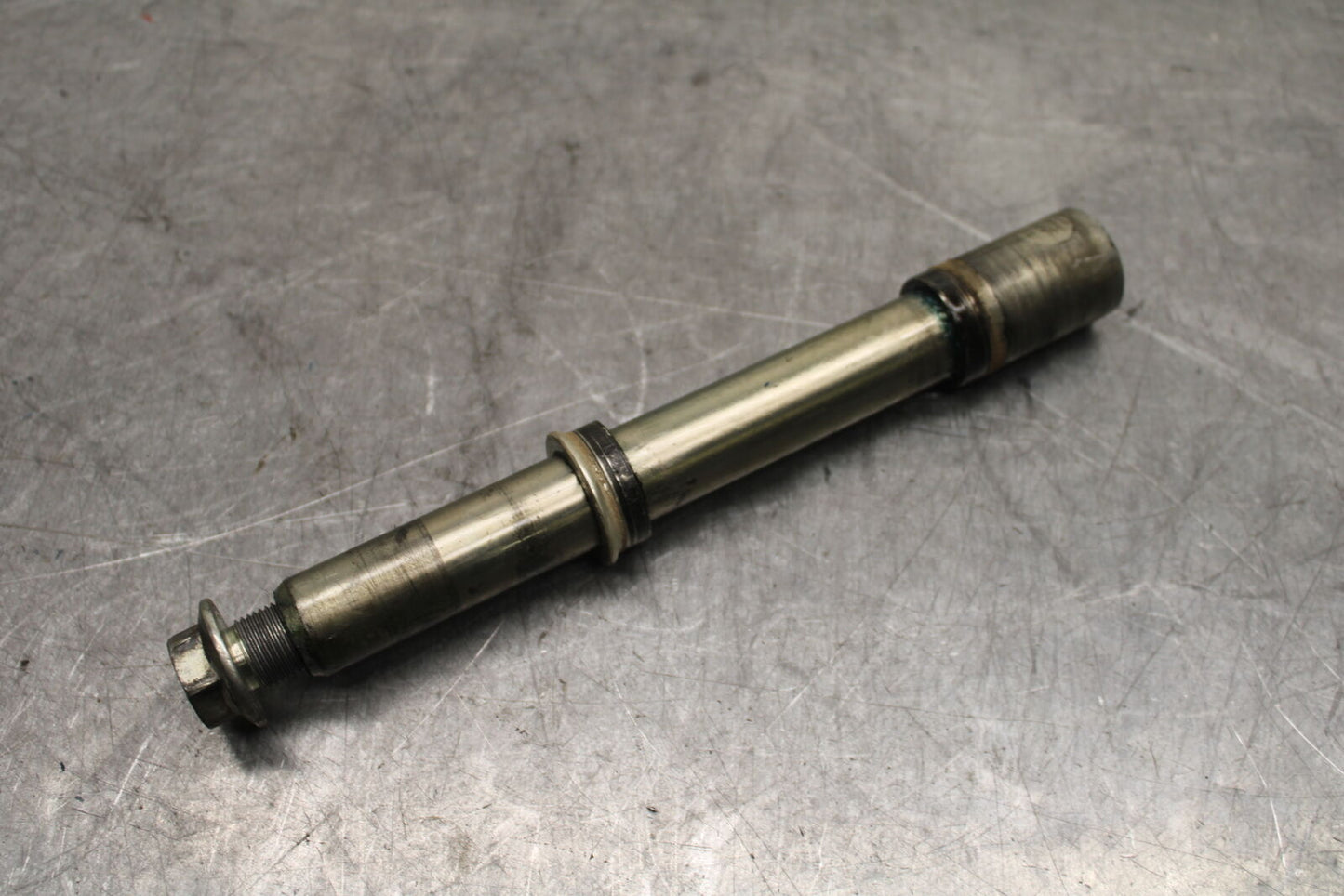 08-10 SUZUKI GSXR 600 FRONT WHEEL RIM AXLE PIVOT BOLT  BB721
