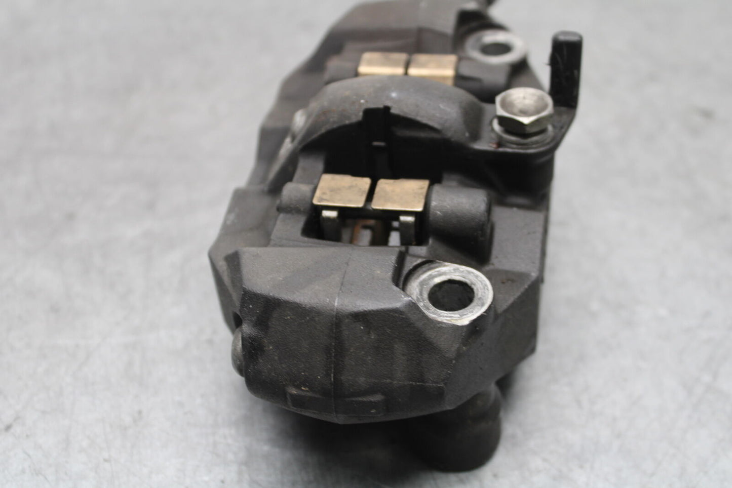 05-06 SUZUKI GSXR1000 RIGHT LEFT FRONT BRAKE CALIPER SET PAIR CALIPERS BB677