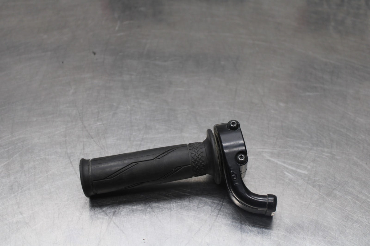 22-25 YAMAHA YZF R7 THROTTLE CABLE LINE HOUSING GUIDE BB940