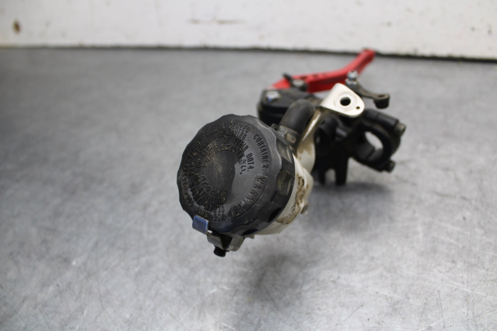 09-11 TRIUMPH DAYTONA 675 FRONT BRAKE MASTER CYLINDER w/ LEVER BB652