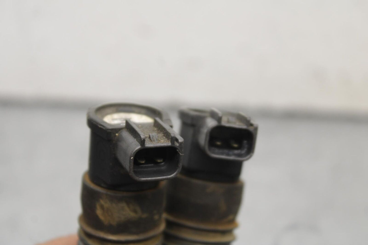 01-03 SUZUKI GSXR600 IGNITION COILS COIL SPARK PLUG CAPS 33410-35F00 BB639