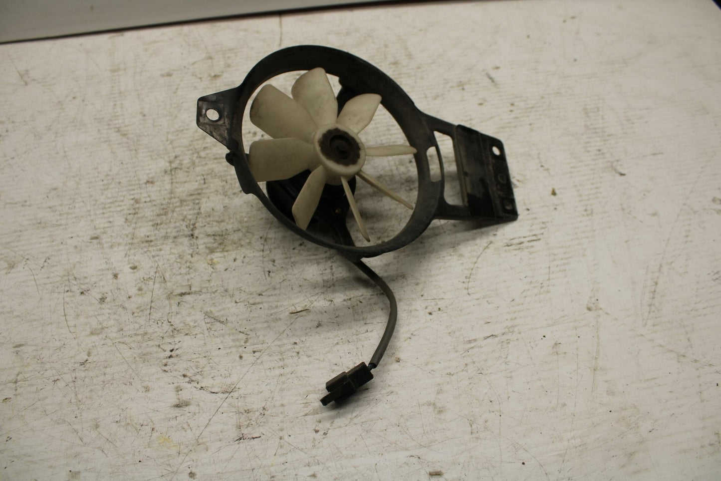 90-07 KAWASAKI ZZR 250 ENGINE RADIATOR COOLING FAN BB298