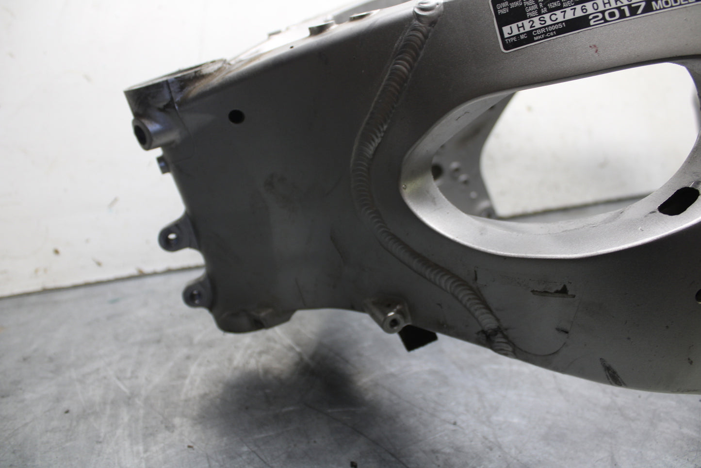 17-21 HONDA CBR1000RR SP FRAME CHASSIS SALVAGE BB681