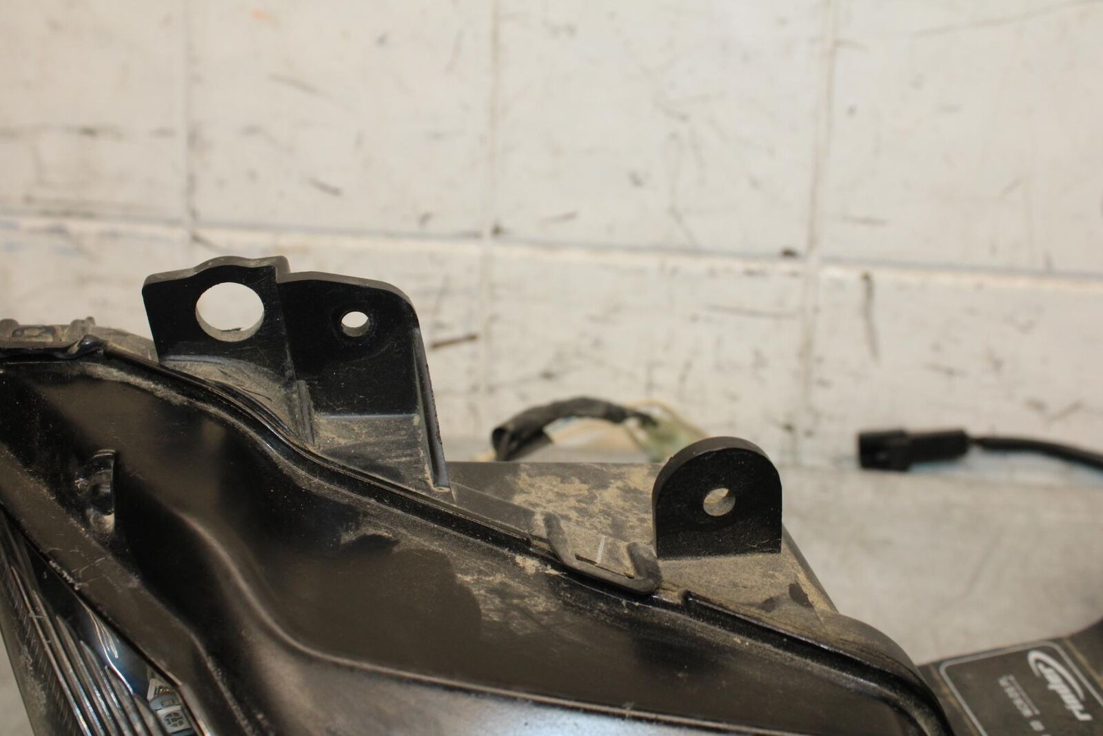 2015 Kawasaki Ninja 300 EX300 FRONT HEADLIGHT HEAD LIGHT LAMP 23007-0174 BB61