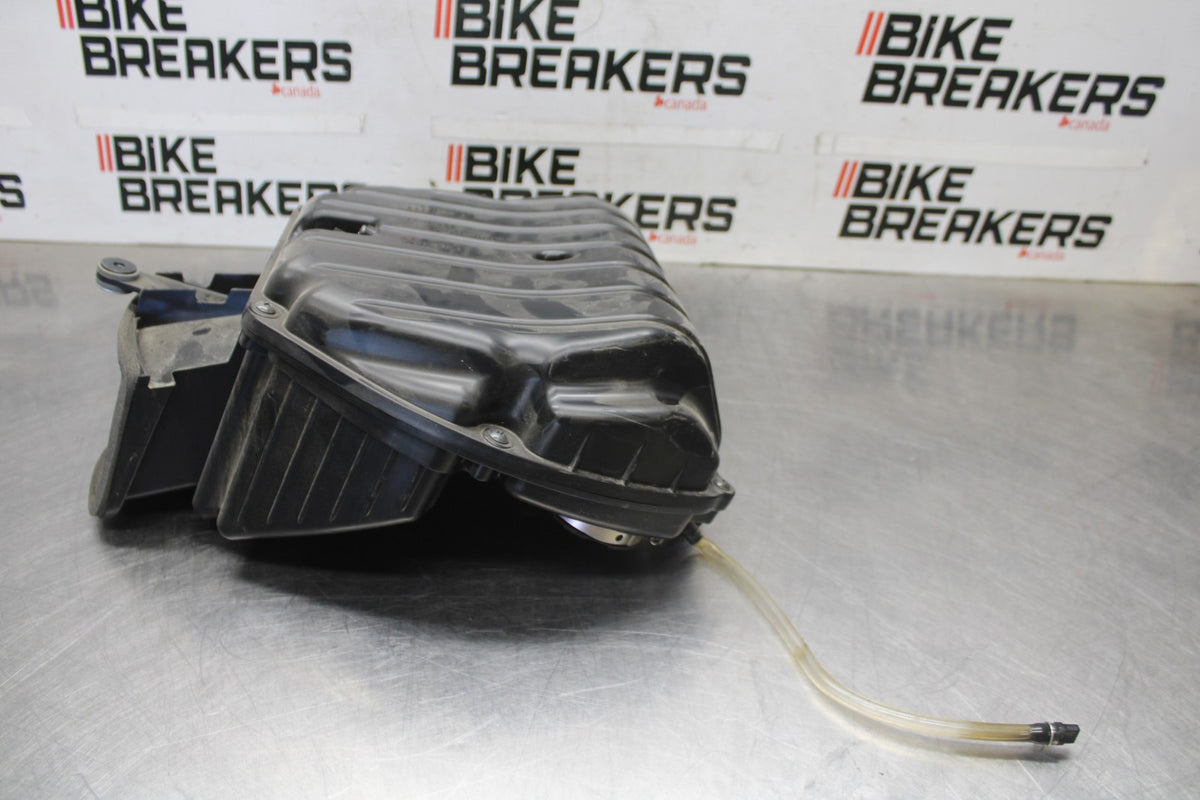 24-25 KAWASAKI NINJA ZX6R AIRBOX AIR INTAKE FILTER BOX BB939