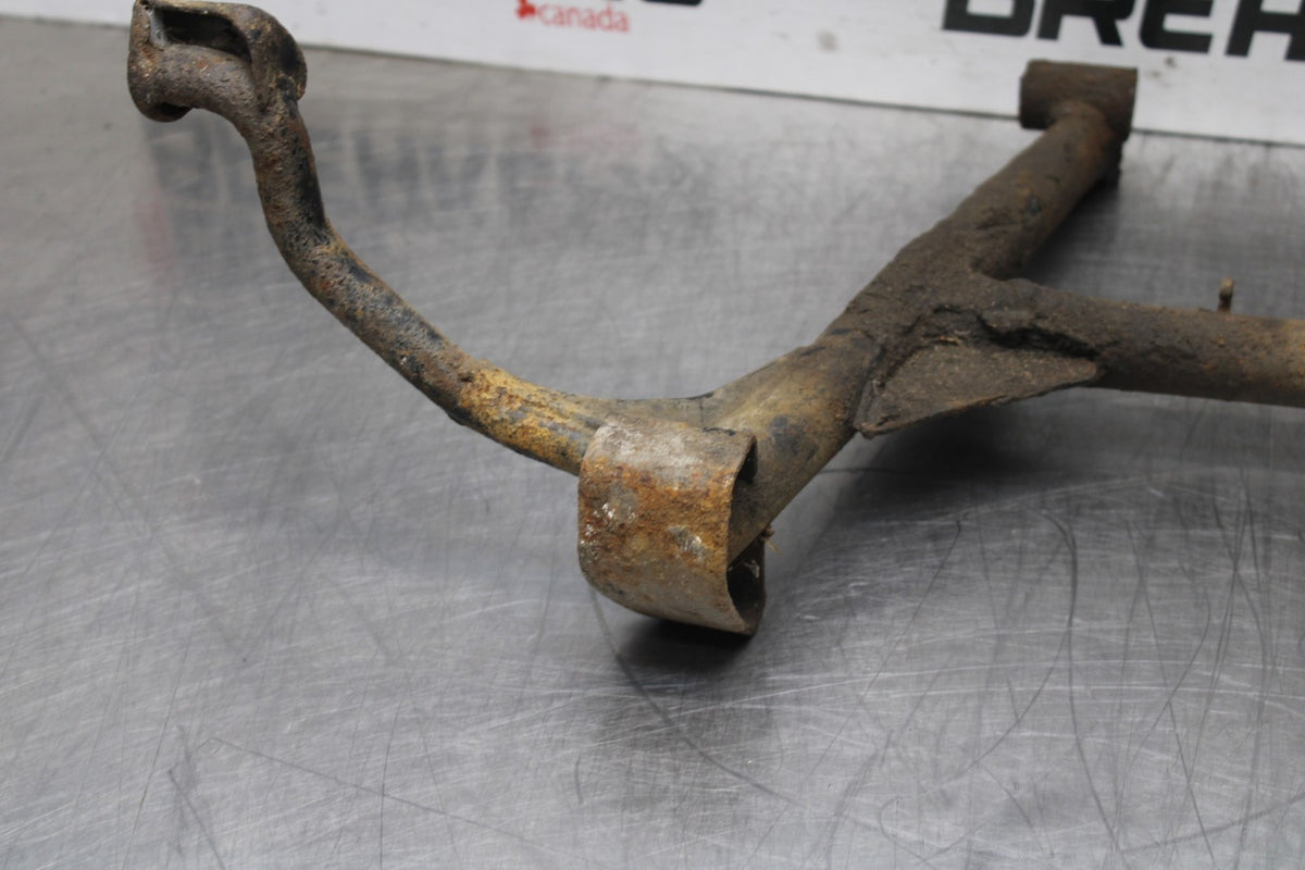 77-79 SUZUKI GS1000 CENTER MAIN STAND BB807