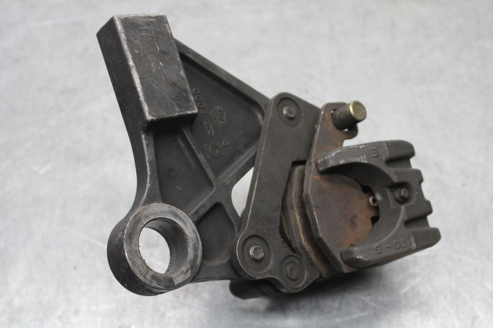 09-12 KAWASAKI NINJA ZX6R ZX600R REAR BACK BRAKE CALIPER W MOUNT BRACKET BB656