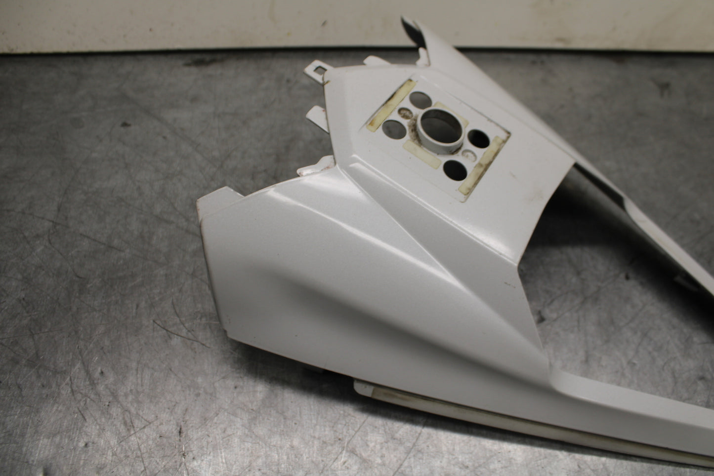 08-16 YAMAHA YZF R6 REAR BACK TAIL FAIRING COWL SHROUD BB431