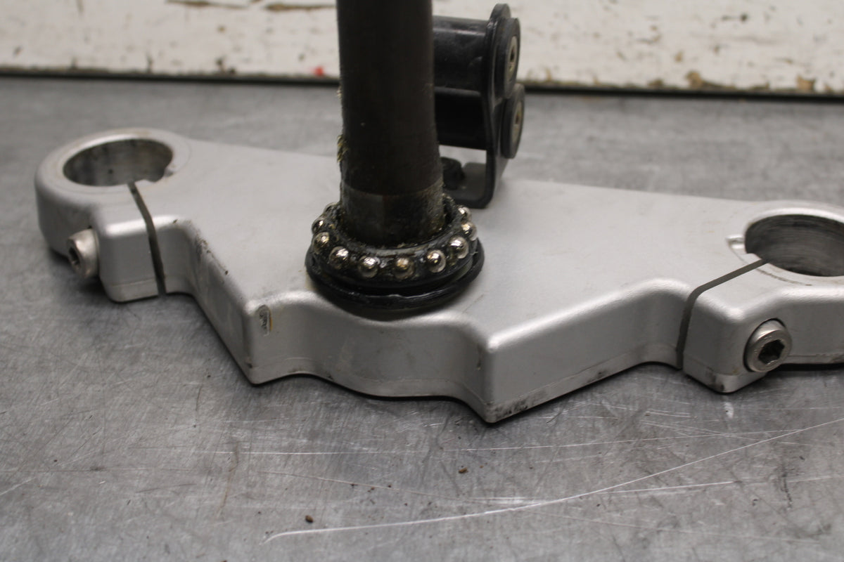 14-16 TRIUMPH AMERICA LT FRONT FORKS CLAMP LOWER TRIPLE TREE STEM BB720