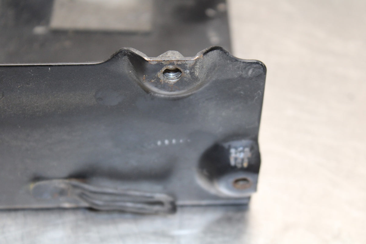 2006 Suzuki Boulevard C90 BATTERY TRAY BOX HOLDER BB849