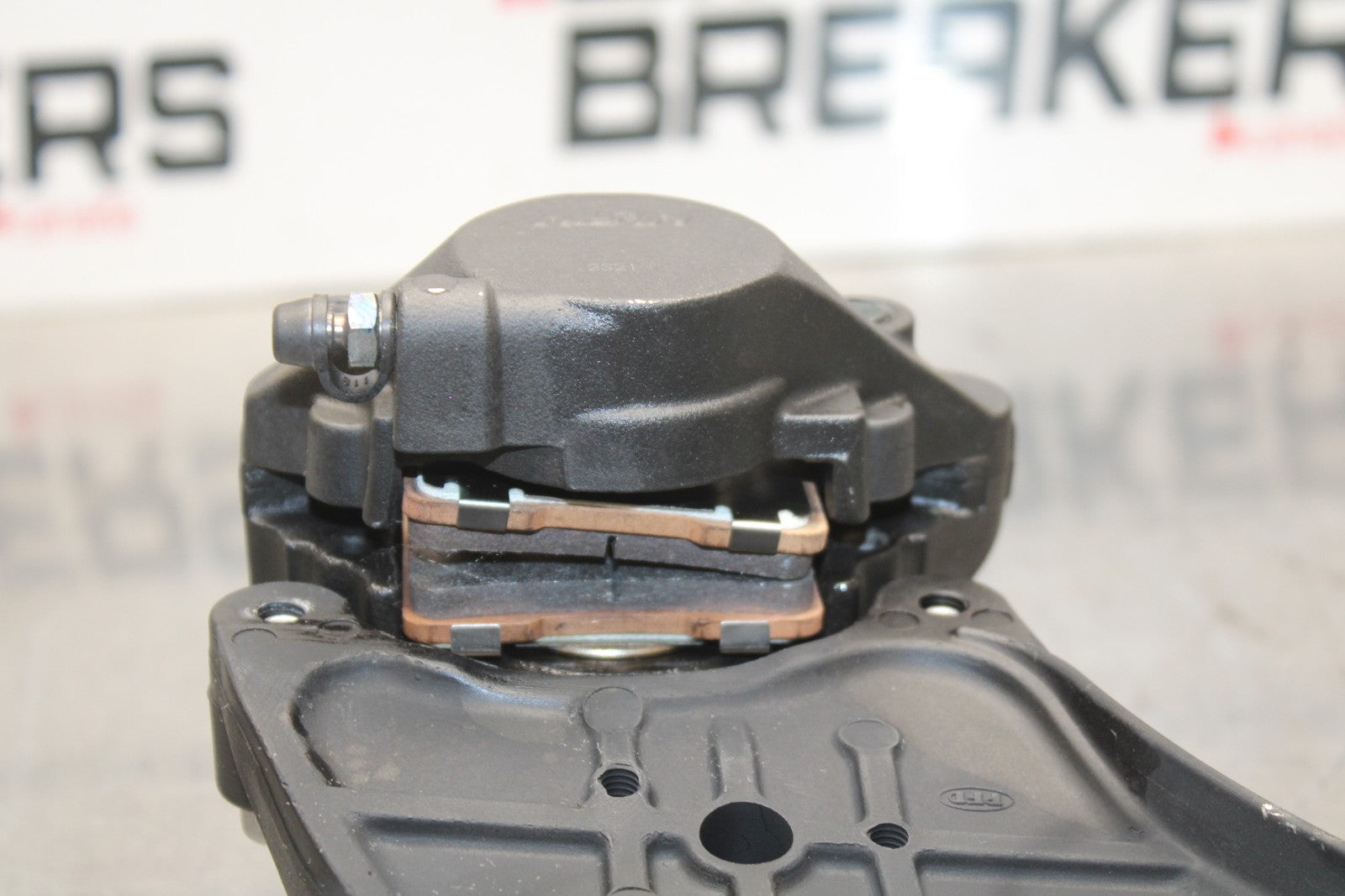 23-24 KAWASAKI NINJA ZX14R REAR BACK BRAKE CALIPER W MOUNT BRACKET BB764