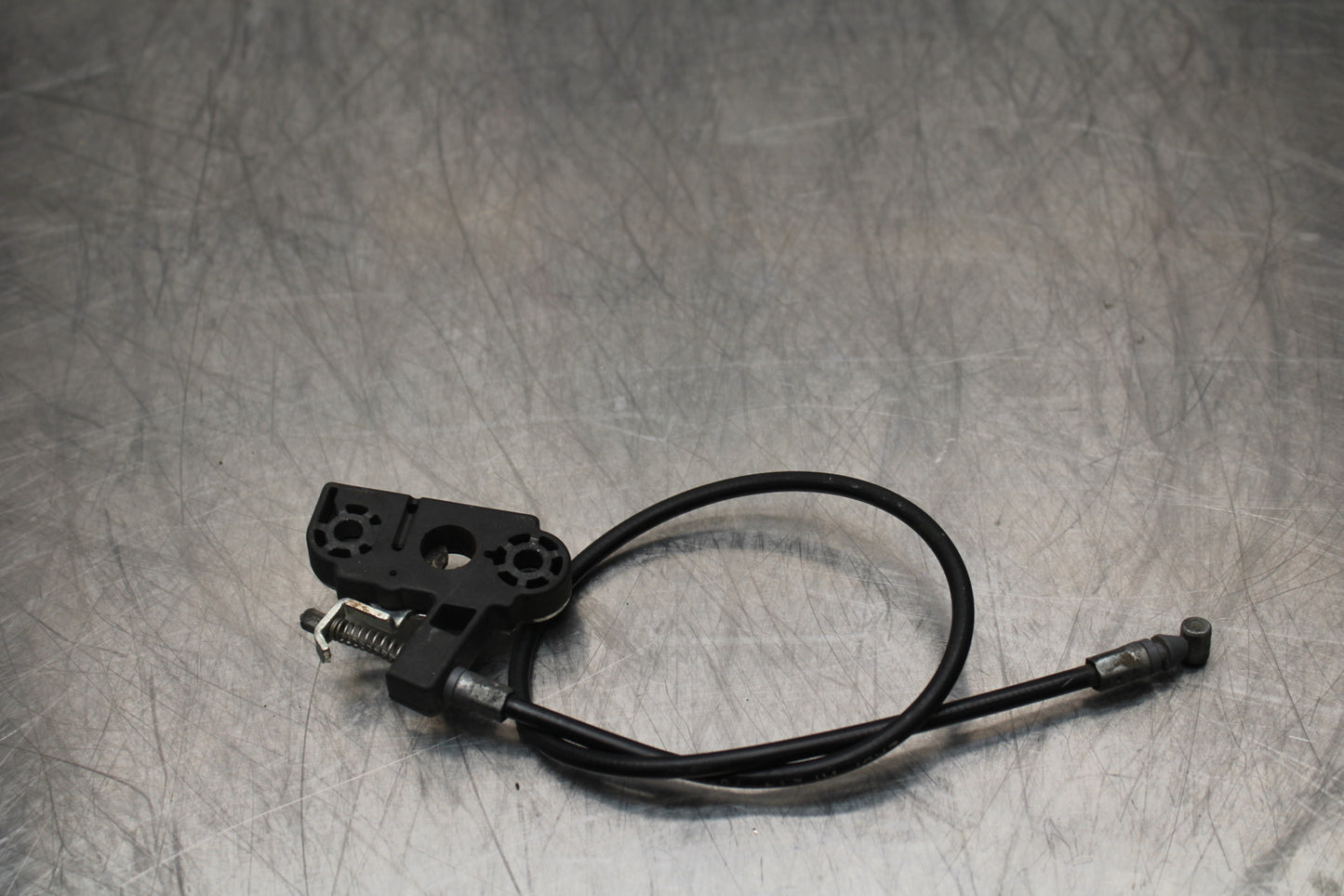 08 MOTO GUZZI BREVA 750 REAR PASSENGER SEAT LATCH LOCK ASSEMBLY BB154