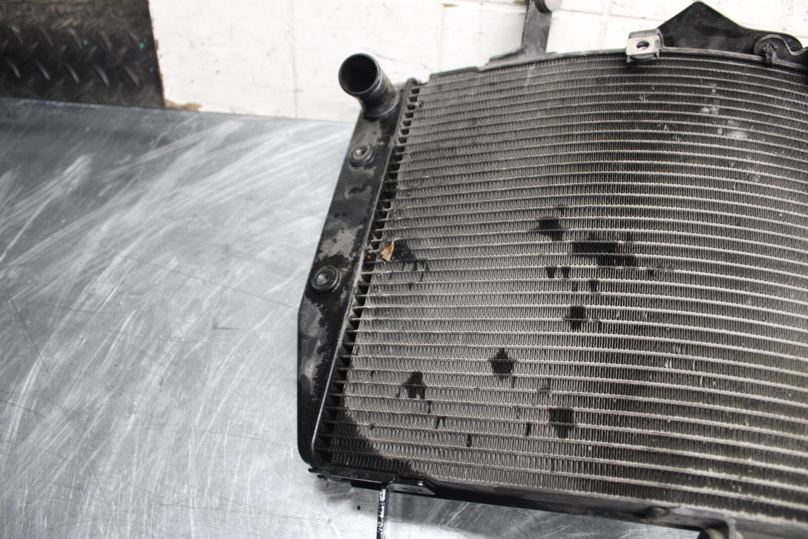 07 YAMAHA YZF R6 ENGINE RADIATOR COOLER COOLING RADIATER 2C0-12461-00-00 BB495