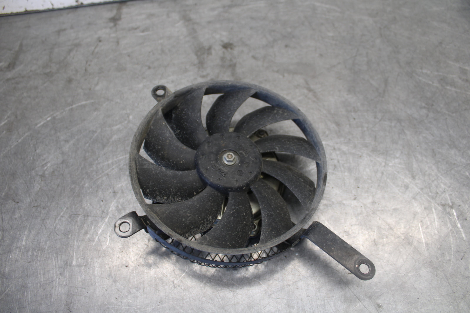 06-07 SUZUKI GSXR 600 ENGINE RADIATOR COOLING FAN BB694
