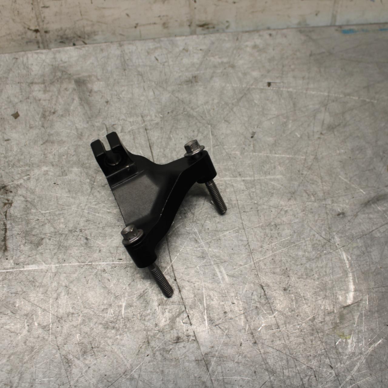 2009 Kawasaki Ninja ZX6R ZX600R CLUTCH CABLE HOLDER MOUNT STAY BRACKET BB44