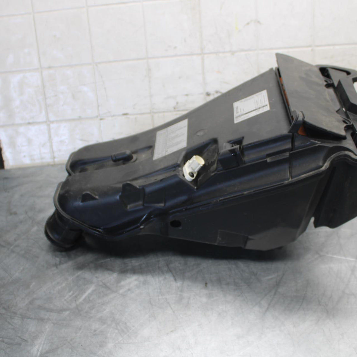 22 KTM 890 ADVENTURE   AIRBOX AIR INTAKE FILTER BOX BB514