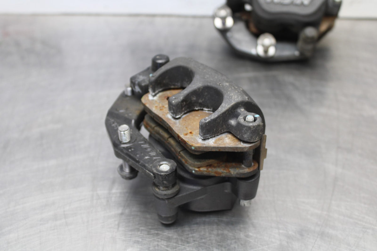 23 KAWASAKI NINJA 650 EX650 RIGHT LEFT FRONT BRAKE CALIPER SET PAIR BB920