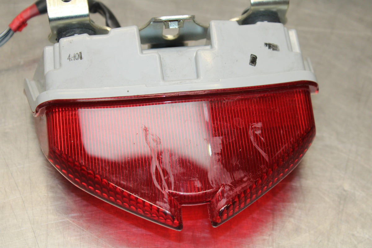 11-25 SUZUKI GSXR 600  REAR TAIL TAILLIGHT BACK BRAKE LIGHT BB830