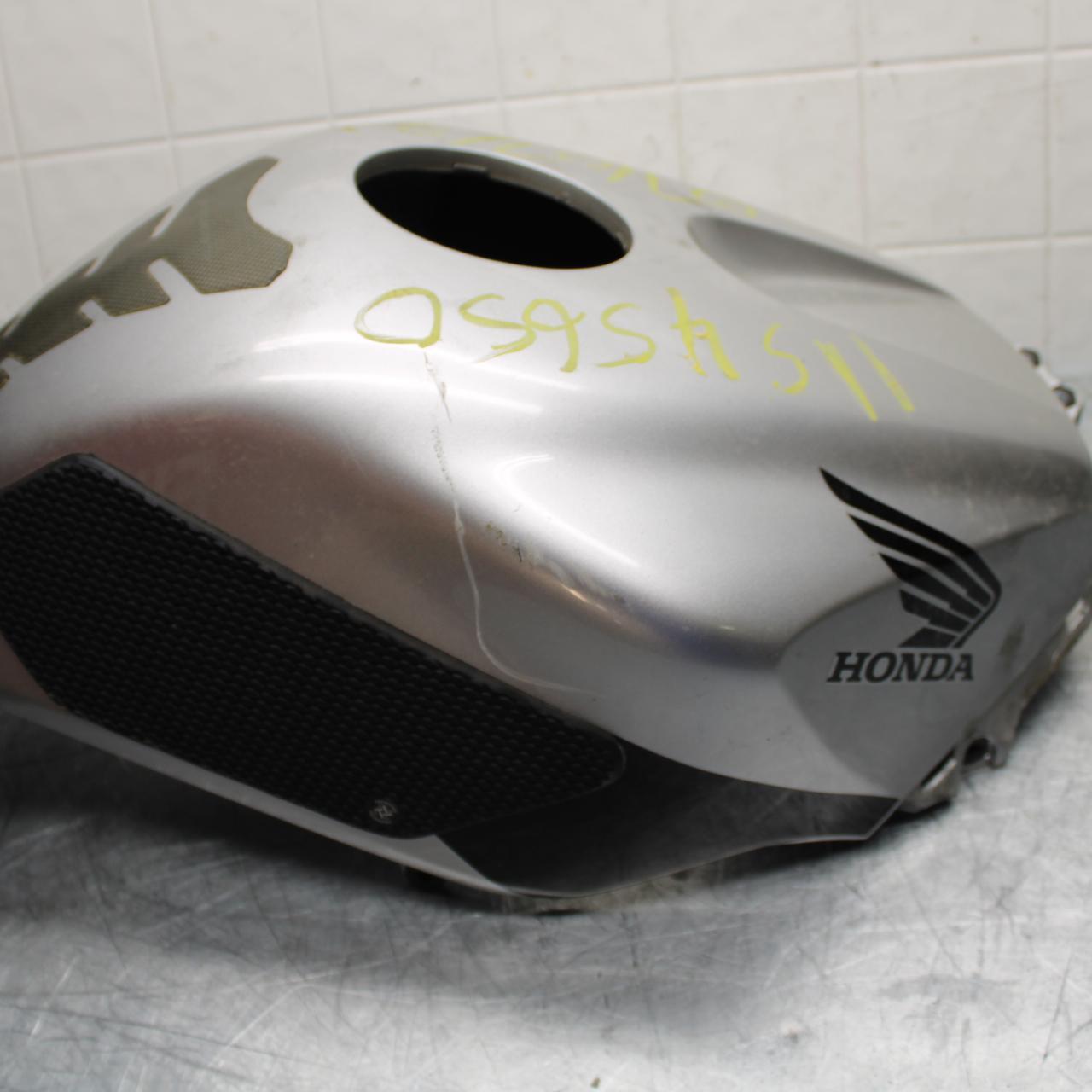 05-06 HONDA CBR600RR GAS TANK FUEL CELL COVER FAIRING COWL BB444