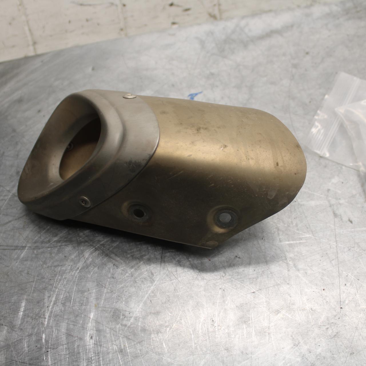 2015 Yamaha FJ09 EXHAUST PIPE MUFFLER SLIP ON CAN TIP COVER CAP BB41