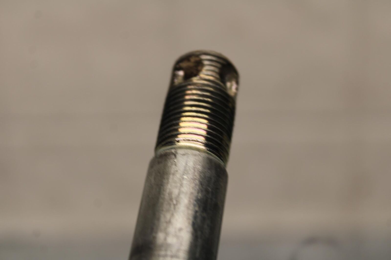 19-22 KAWASAKI Z400 REAR AXLE BACK WHEEL RIM PIVOT BOLT AXEL BB586