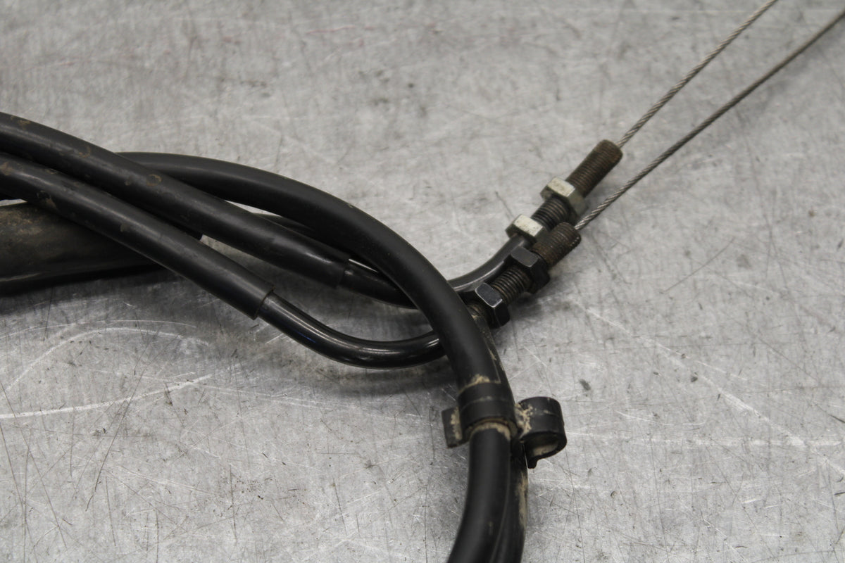 09-11 TRIUMPH DAYTONA 675 THROTTLE CABLES LINES BB652