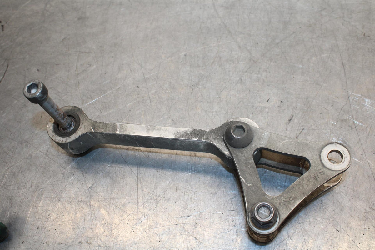 2009 Triumph Daytona 675 REAR DOGBONE SHOCK LINKAGE LINK  BB584