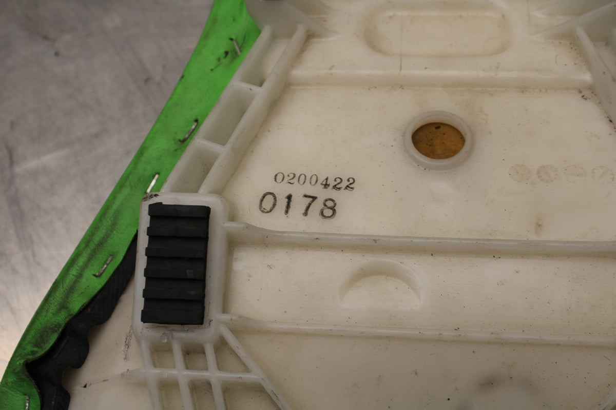 07-08 KAWASAKI NINJA ZX6R ALUMINUM FRONT DRIVERS SEAT PAD SADDLE PILLION BB175