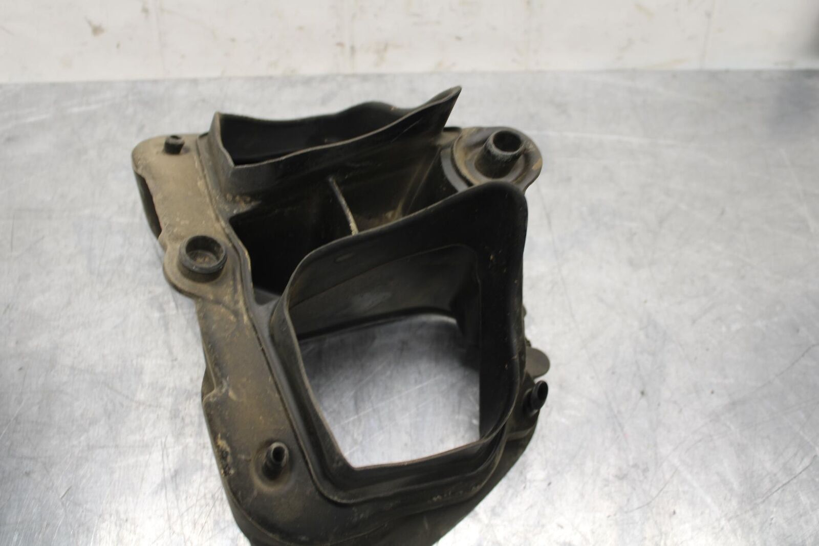 2007 Honda CBR600RR RAM AIR INTAKE TUBE DUCT BB596