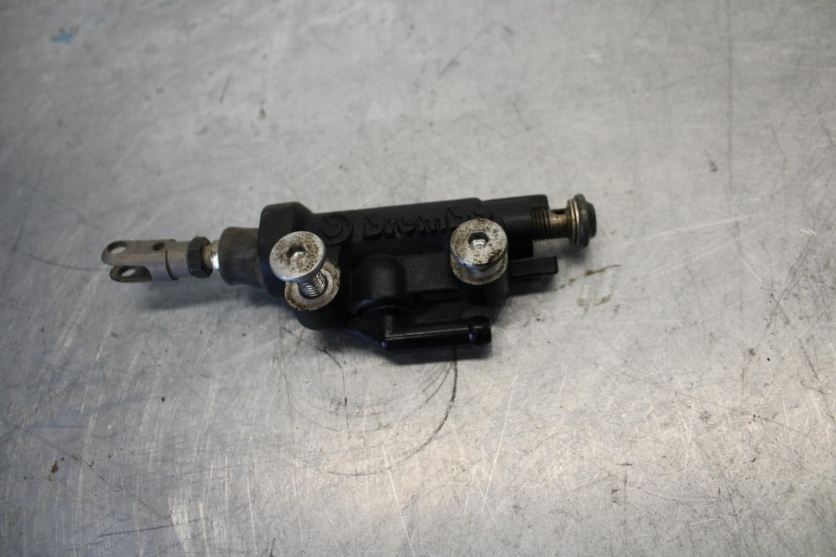 07-08 YAMAHA YZF R1 REAR BREMBO BRAKE MASTER CYLINDER 4C8-2583V-00-00 BB439