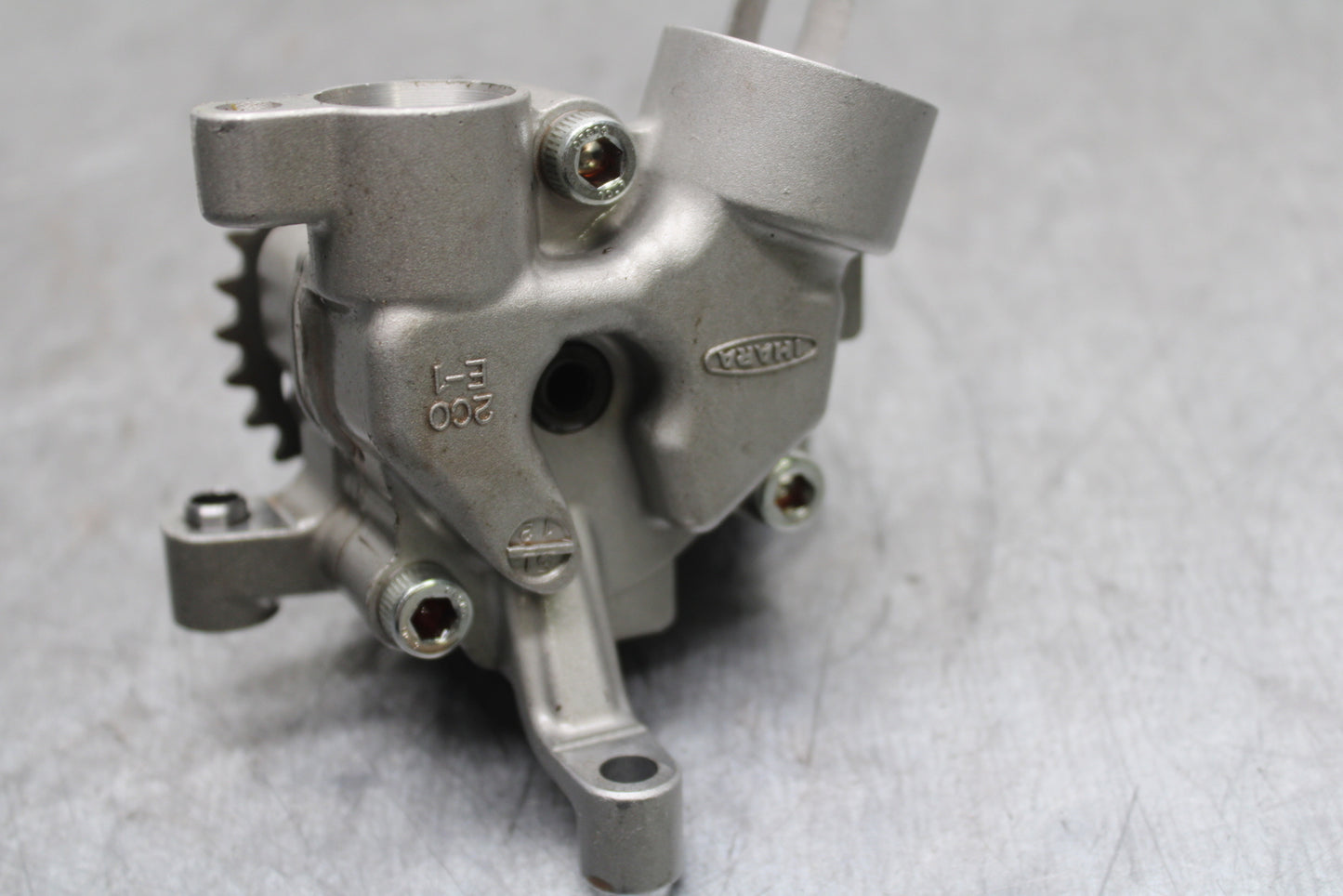 06 YAMAHA YZF R6 ENGINE MOTOR OIL PUMP BB716