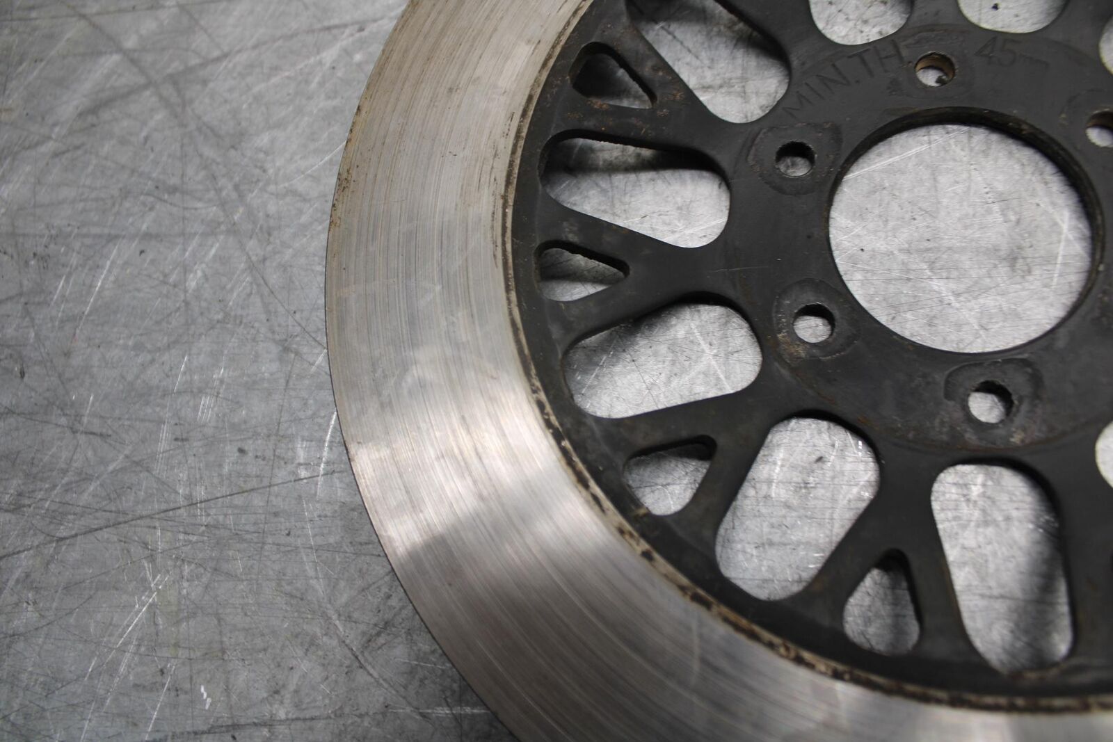 1982 Suzuki GS450L FRONT BRAKE DISC ROTOR BB52