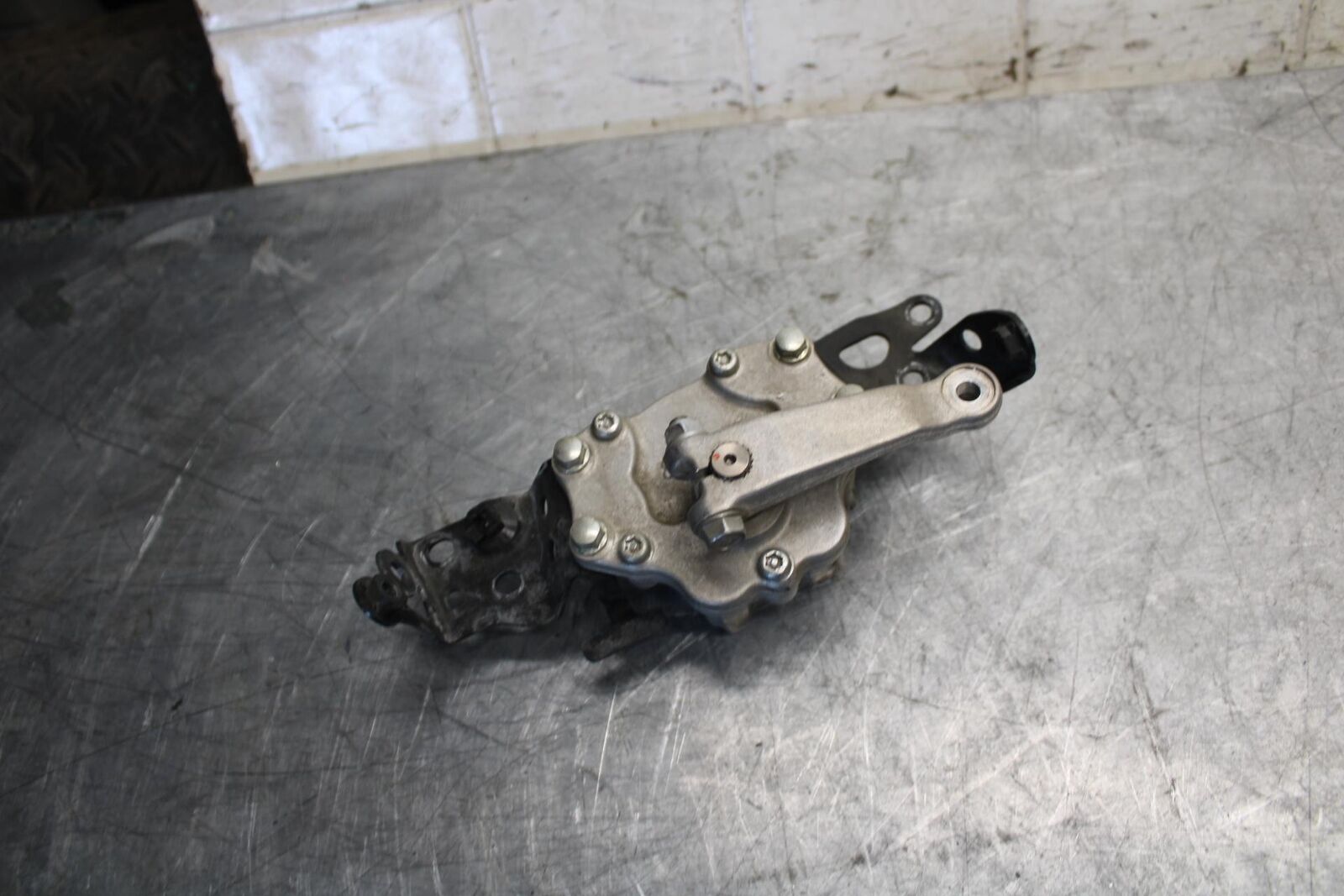 2016 Honda CBR1000RR STEERING DAMPER STABILIZER 53700-MFL-013 BB530