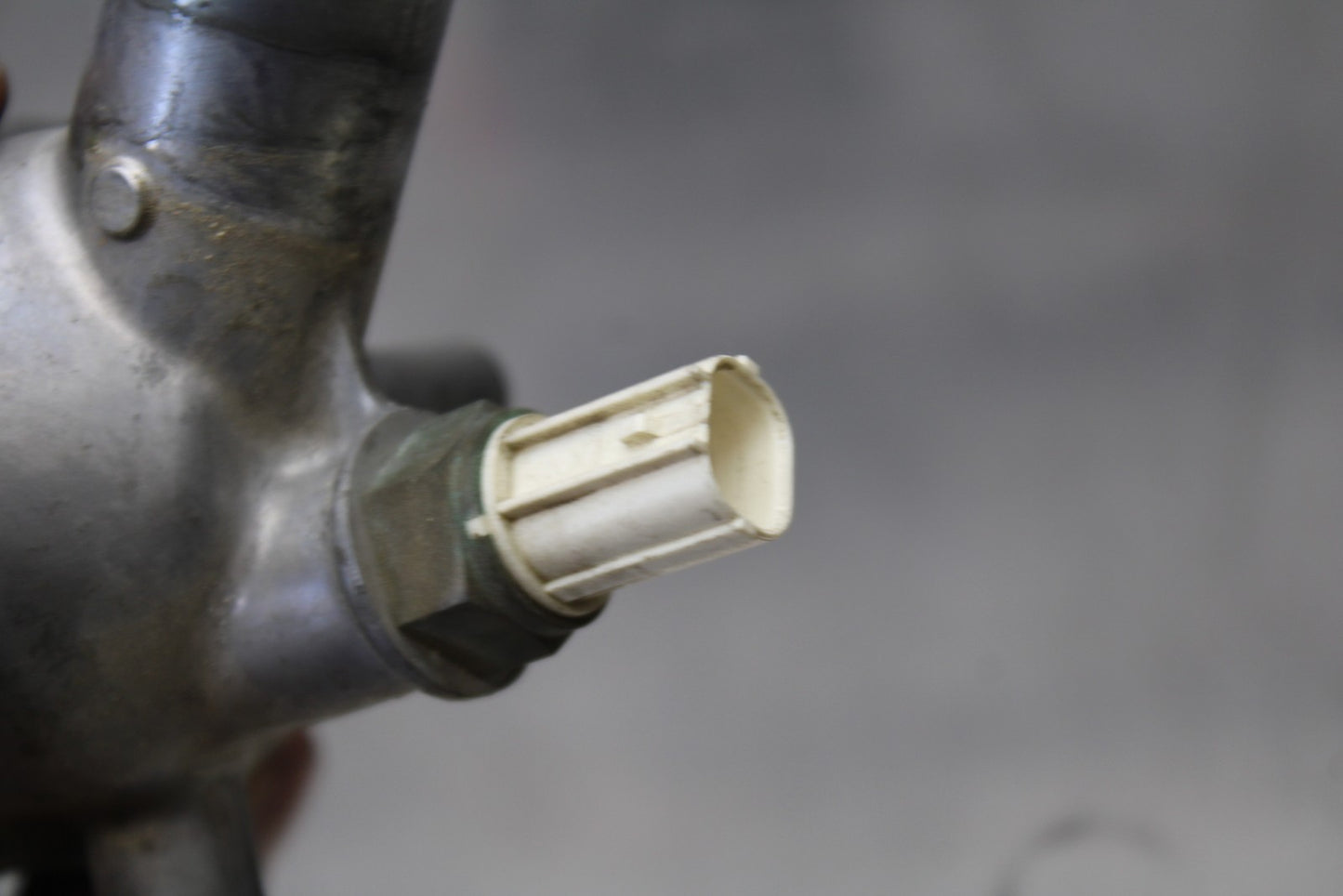 08 KAWASAKI VULCAN 900 THERMOSTAT W HOUSING ASSEMBLY BB184