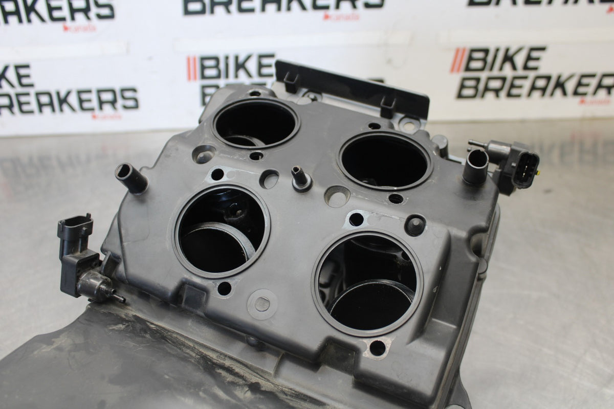 16 APRILIA TUONO V4 1100 AIRBOX AIR INTAKE FILTER BOX BB905
