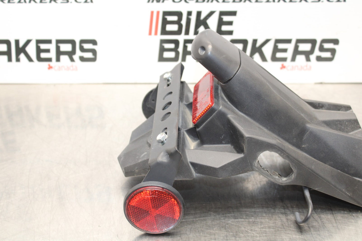 13-17 KAWASAKI NINJA 300 EX300 ABS REAR BACK FENDER MUD GUARD BB187