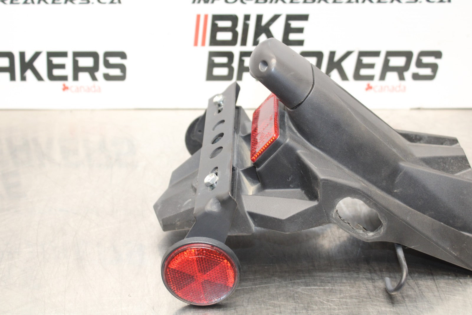 13-17 KAWASAKI NINJA 300 EX300 ABS REAR BACK FENDER MUD GUARD BB187