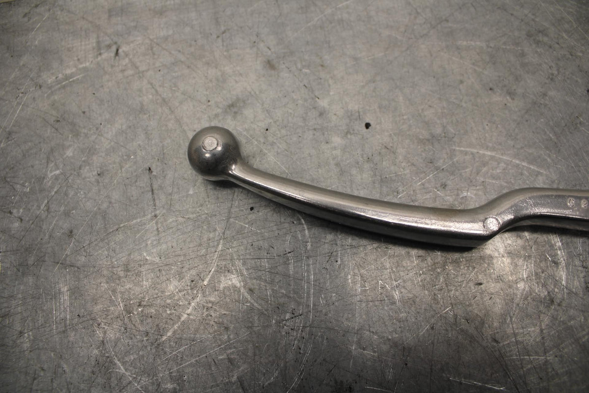 1980 Suzuki DR400 RIGHT CLIPON HANDLEBAR BRAKE LEVER 57420-26500 BB39