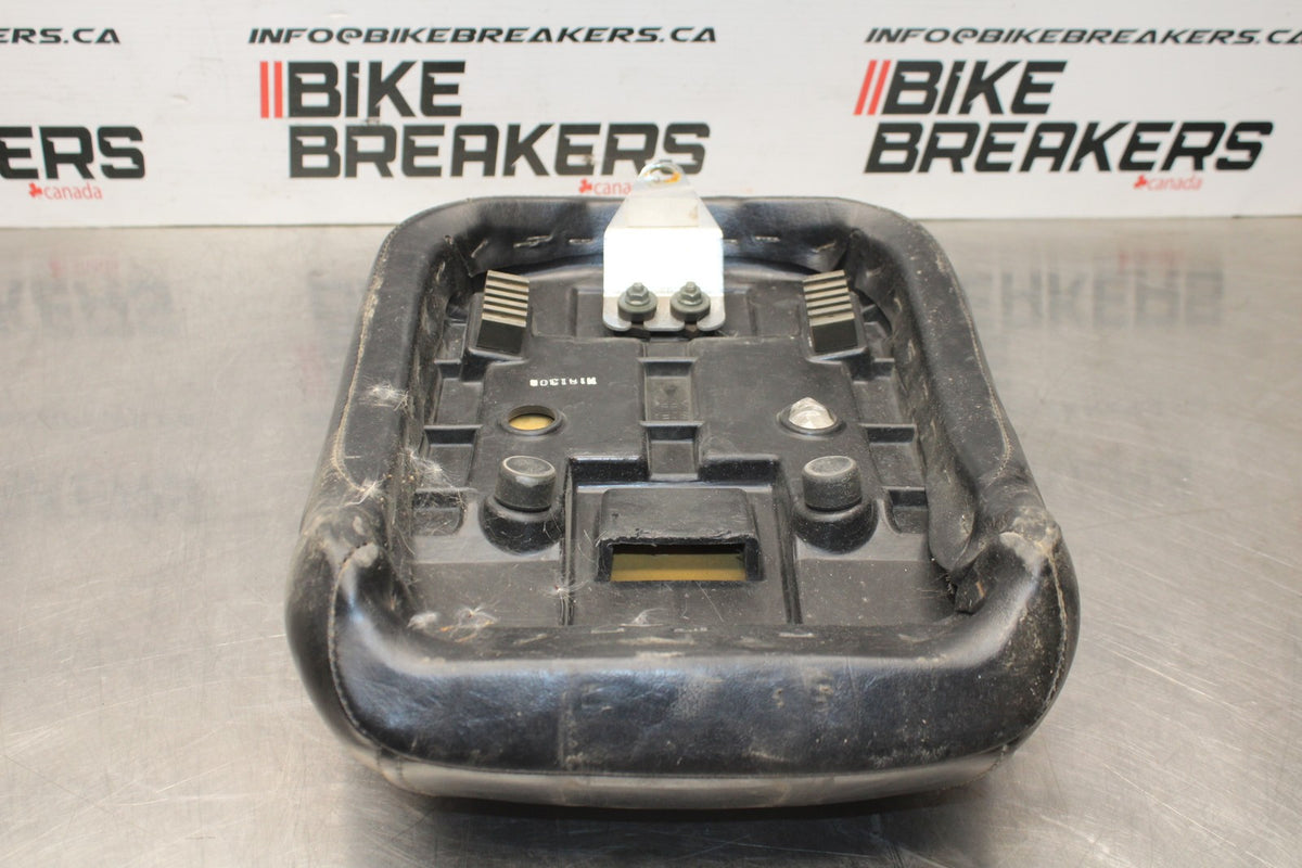 05-09 SUZUKI BOULEVARD C90 REAR BACK PASSENGER SEAT BB791