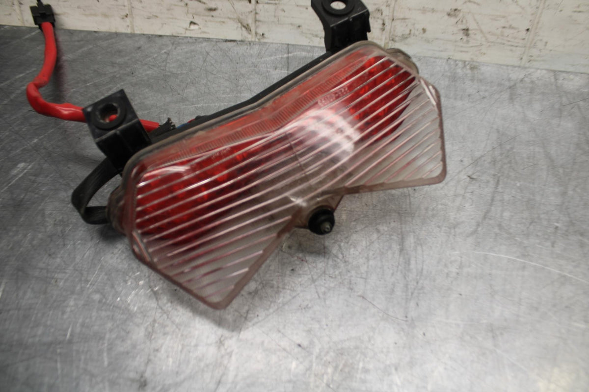 03-06 KAWASAKI Z1000 REAR TAIL TAILLIGHT BACK BRAKE LIGHT BB487