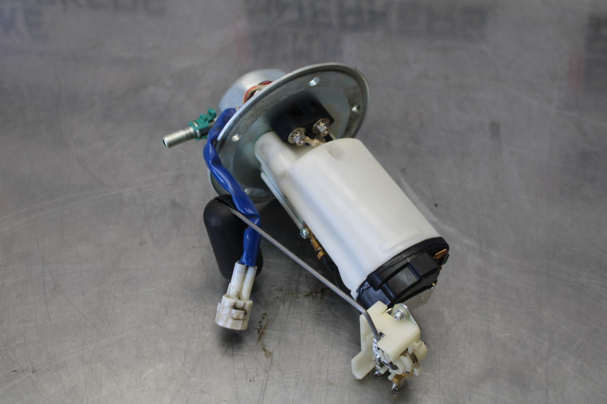 06-07 SUZUKI GSXR 600 FUEL PUMP GAS PETROL SENDER UNIT BB792