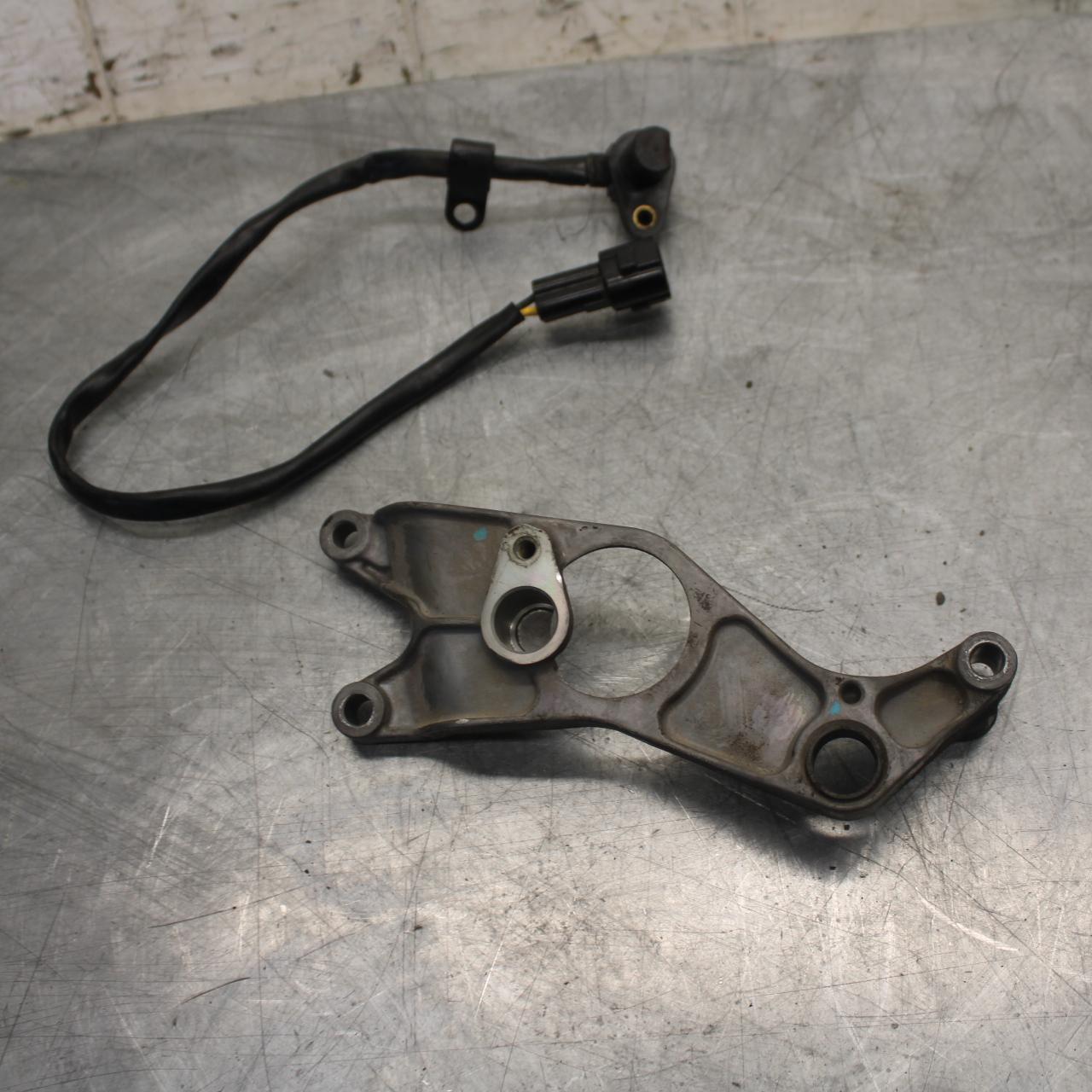 2015 Kawasaki Ninja 300 EX300B ABS SPEED SPEEDOMETER SENSOR 21176-0065 BB518