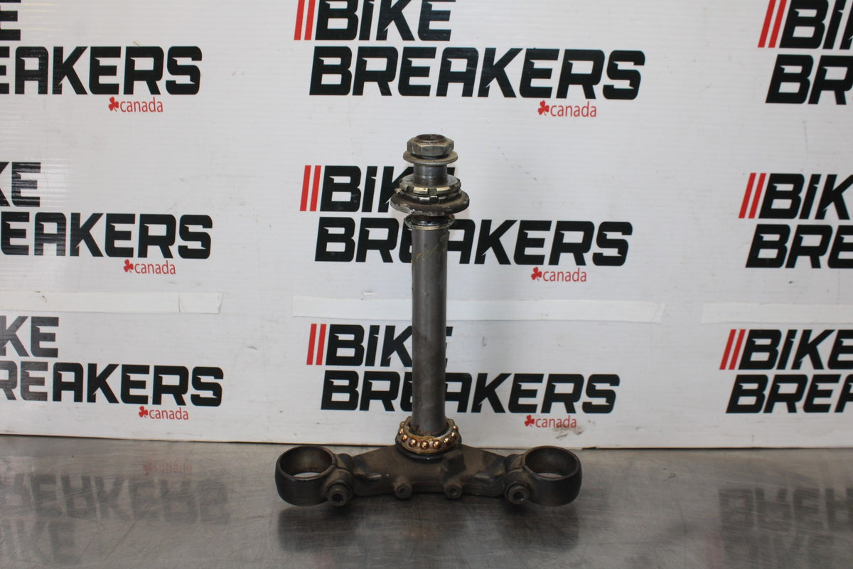 84 HONDA INTERCEPTOR 1000 VF1000F FRONT FORKS CLAMP LOWER TRIPLE TREE STEM BB878