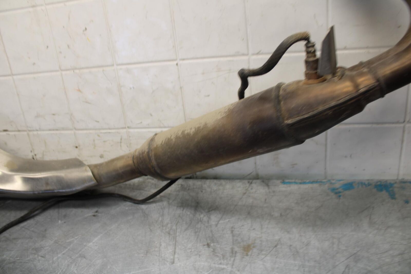 18 KAWASAKI Z 400 FULL EXHAUST SYSTEM HEADERS PIPE MUFFLER BB469