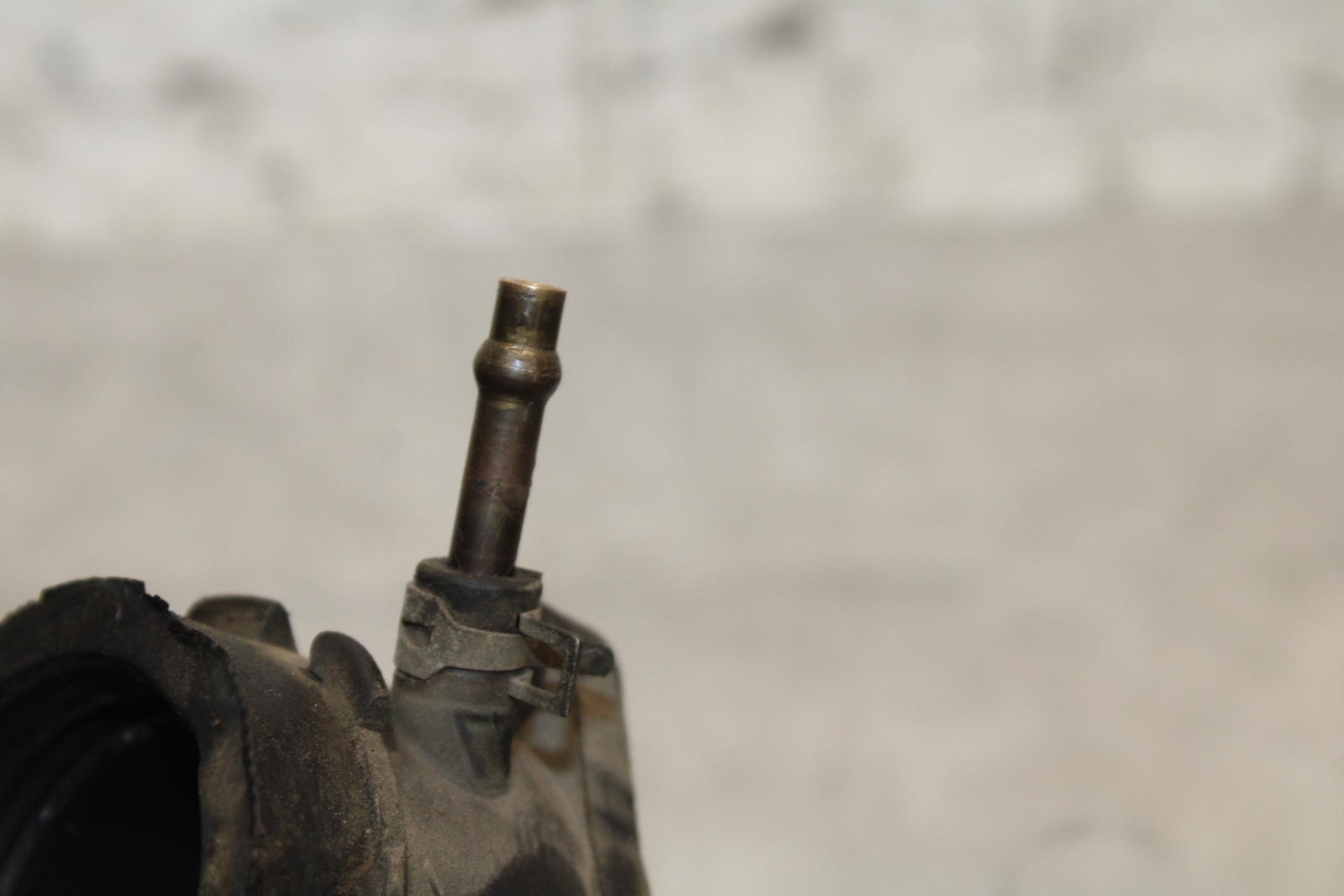 00-01 KAWASAKI ZZR600 AIRBOX INTAKE VELOCITY STACKS BB568