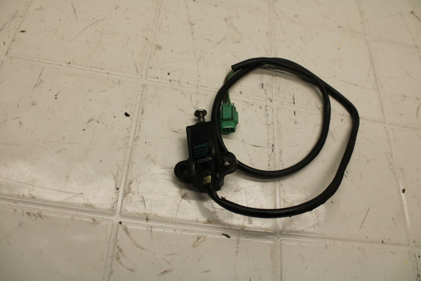 04-05 SUZUKI KATANA 600 KICKSTAND SIDE KICK STAND SENSOR BB09