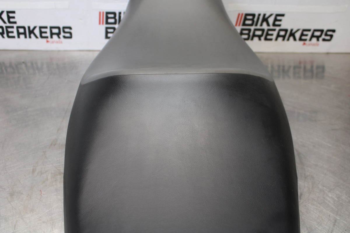 09 KAWASAKI CONCOURS 14 ZG1400B FRONT REAR SEAT SADDLE BB875