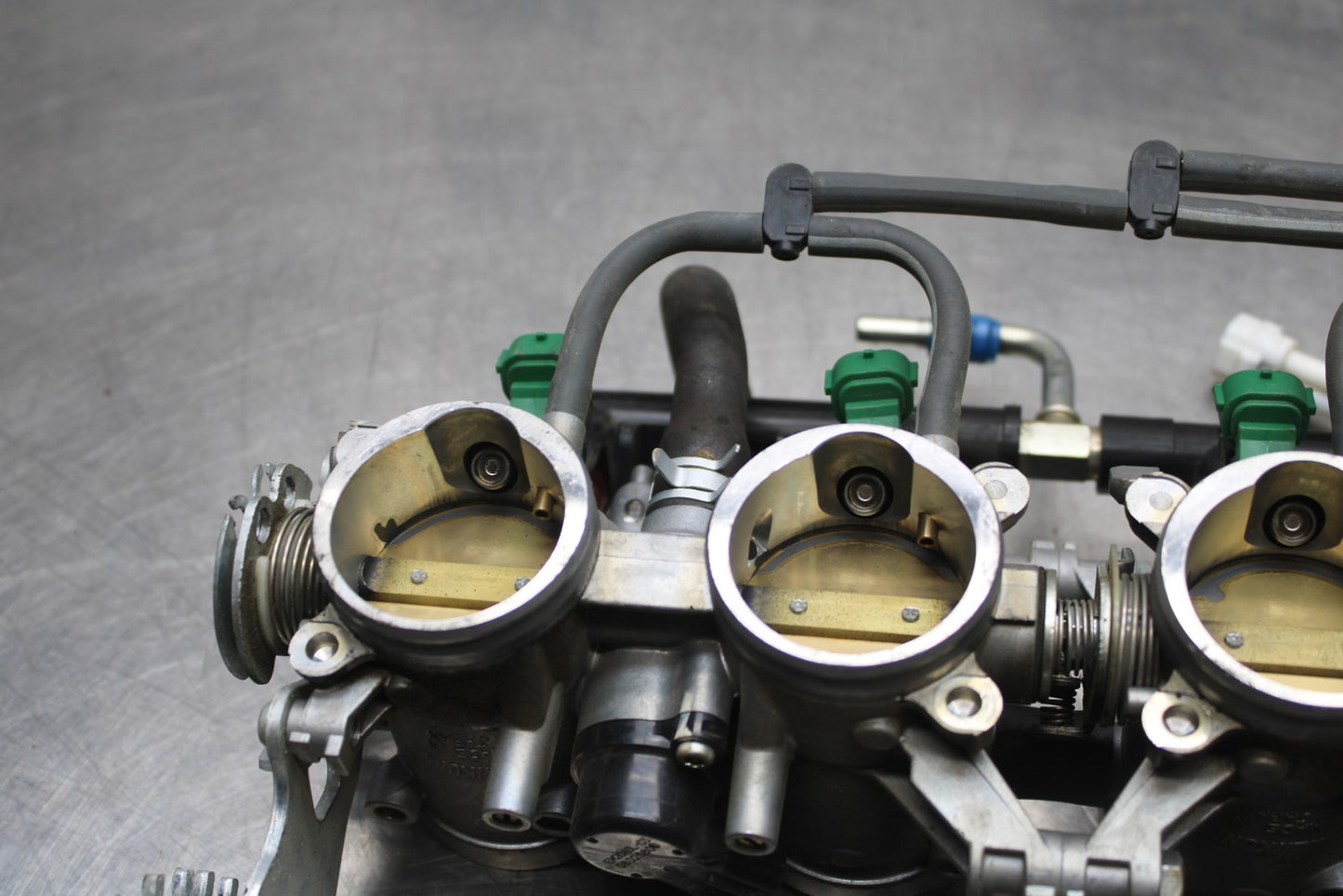 08-10 SUZUKI GSXR 600 MAIN FUEL INJECTORS / THROTTLE BODIES BB202