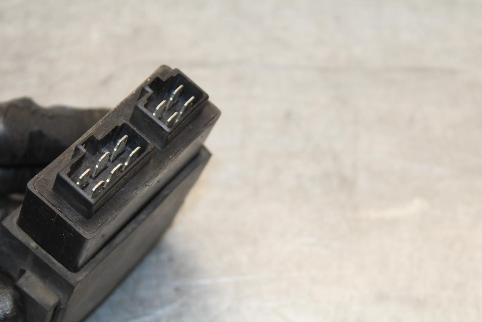 00-01 KAWASAKI ZZR600 ECU COMPUTER CONTROLLER UNIT BLACK BOX ECM CDI  BB568